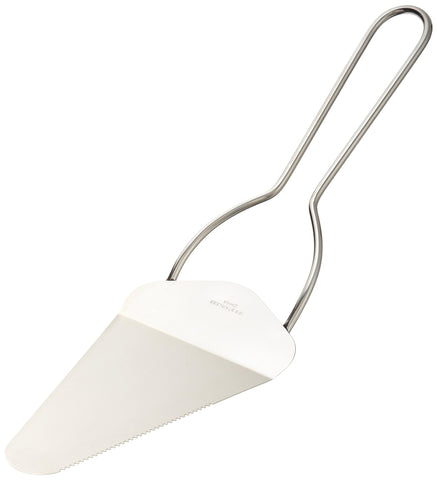 Ateco 1350 stainless steel pie spatula for precise lifting of pies and brownies.