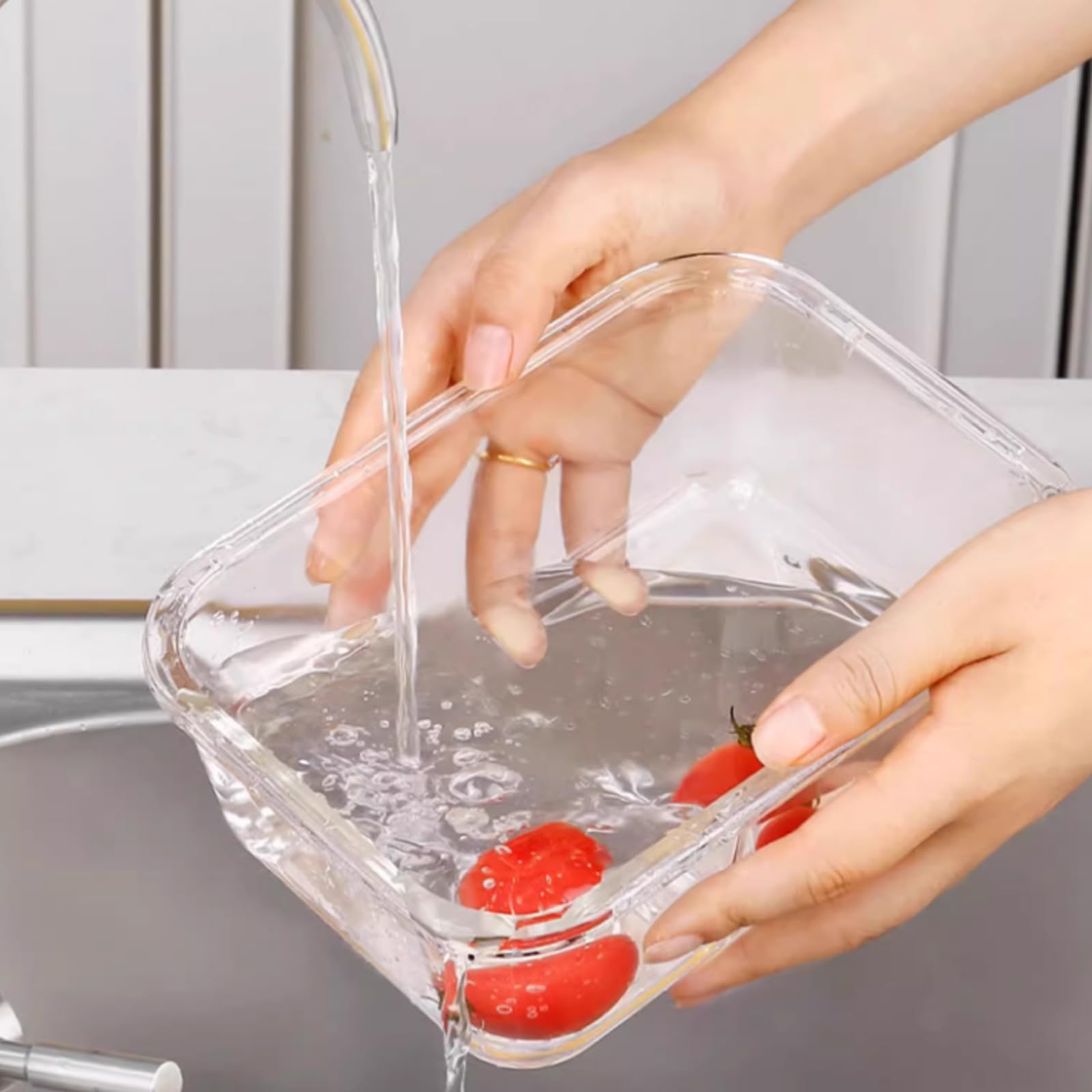 ATRDTO smooth glass surface resists odors and cleans easily after meals