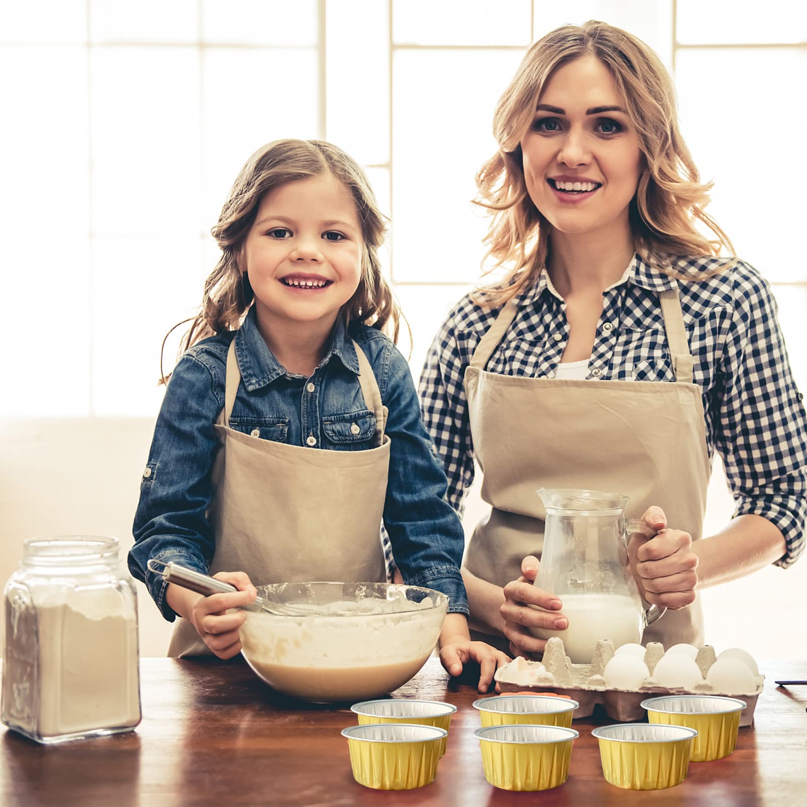 Augoog picnic and catering cups for portable dessert servings.