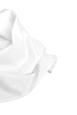 Aunt Martha's pre-washed and bleached towels stay soft while absorbing moisture quickly.