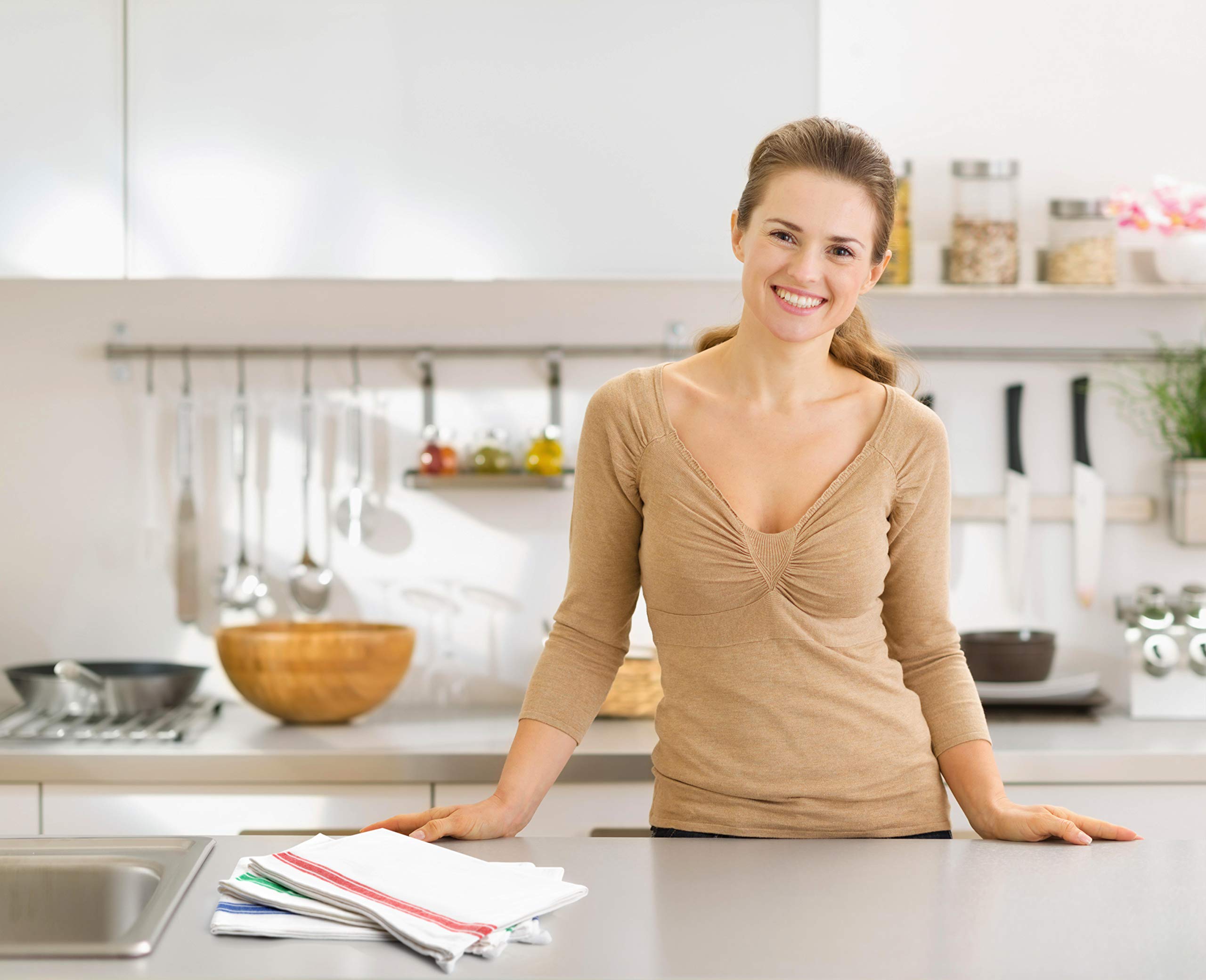 Aunti Em's Kitchen 13-pack towels add color and practicality to daily cleaning