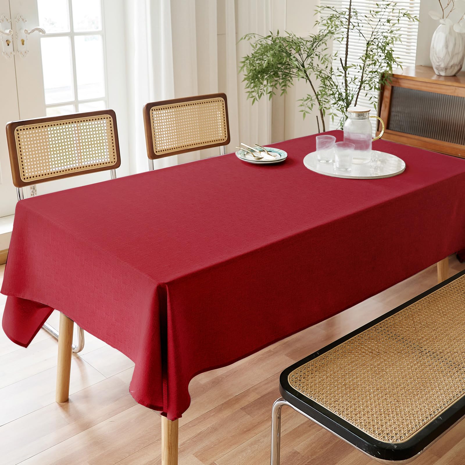 AUSSPVOCT holiday table setting shows versatile use for parties.