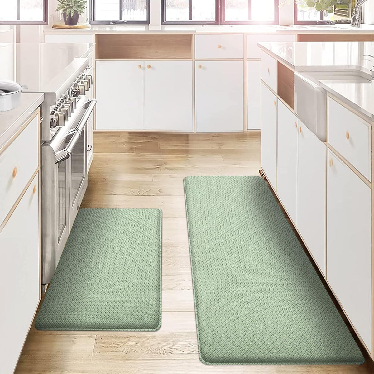 AUTODECO 17x29 close-up showing cushioned support for comfortable standing.