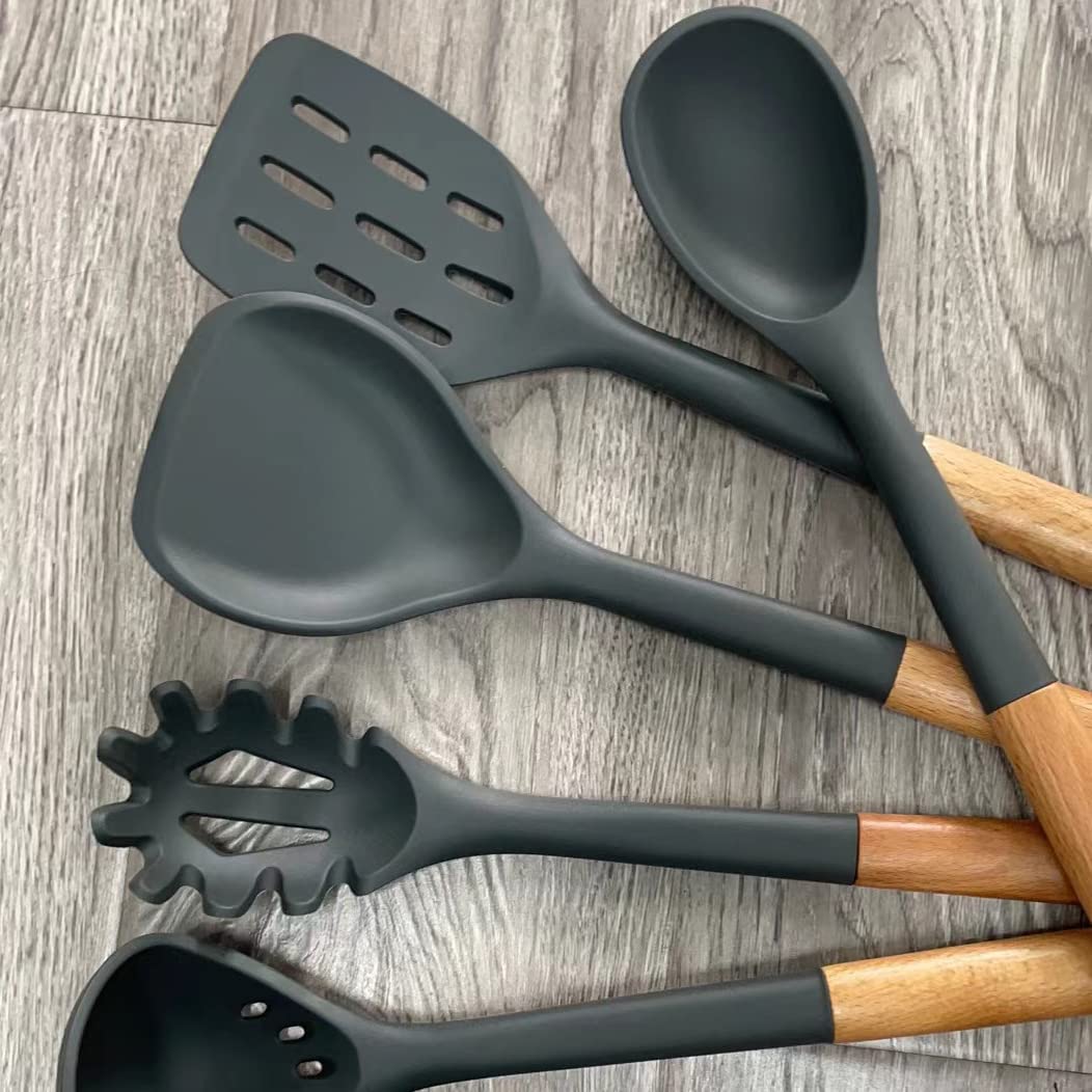 AVGPD silicone spatula with wooden handle offering heat resistance and control.