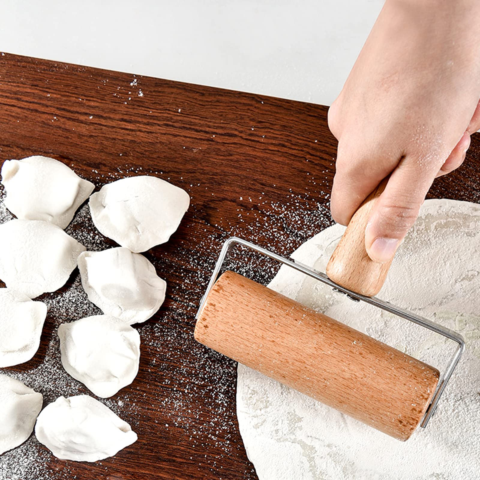 AVLA wood roller set emphasizes durable material and mess-free cleaning.