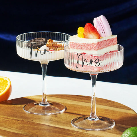 AW BRIDAL comfortable handle and stable base prevent spills during toasts
