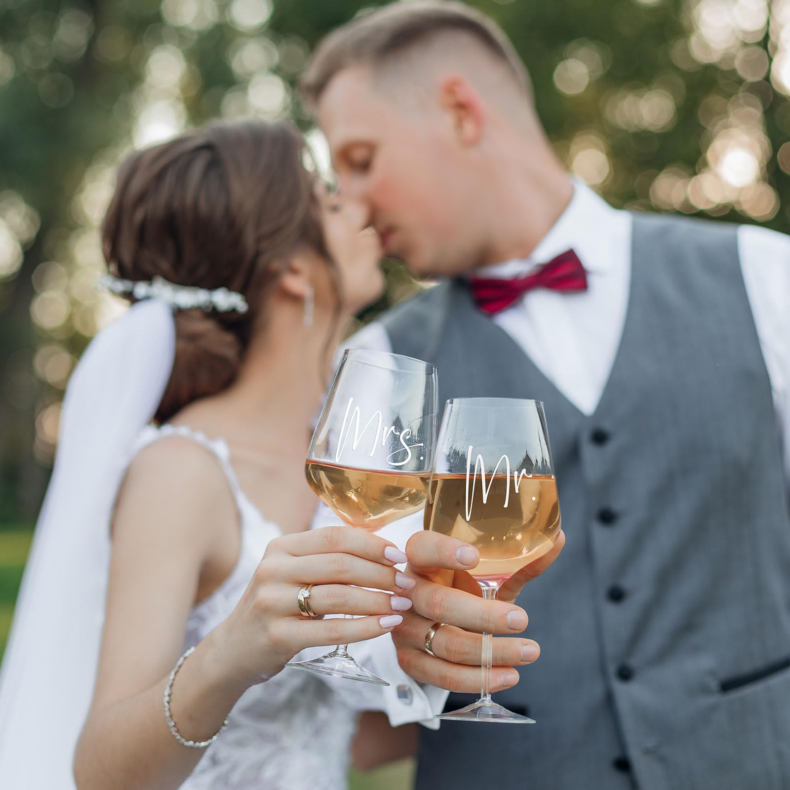 AW BRIDAL Mr Mrs design enhances wedding gift appeal