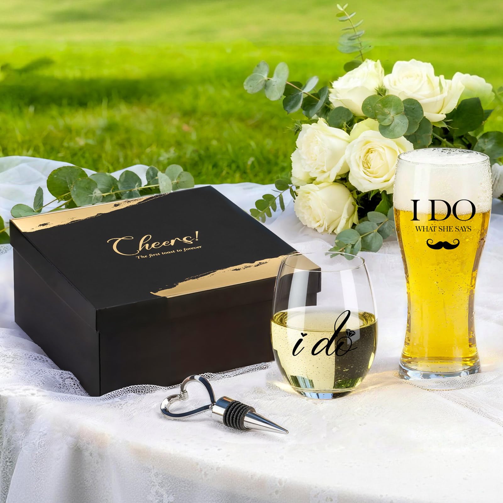 AW BRIDAL wine stopper with gold-foil box keeps drinks fresh and stylish