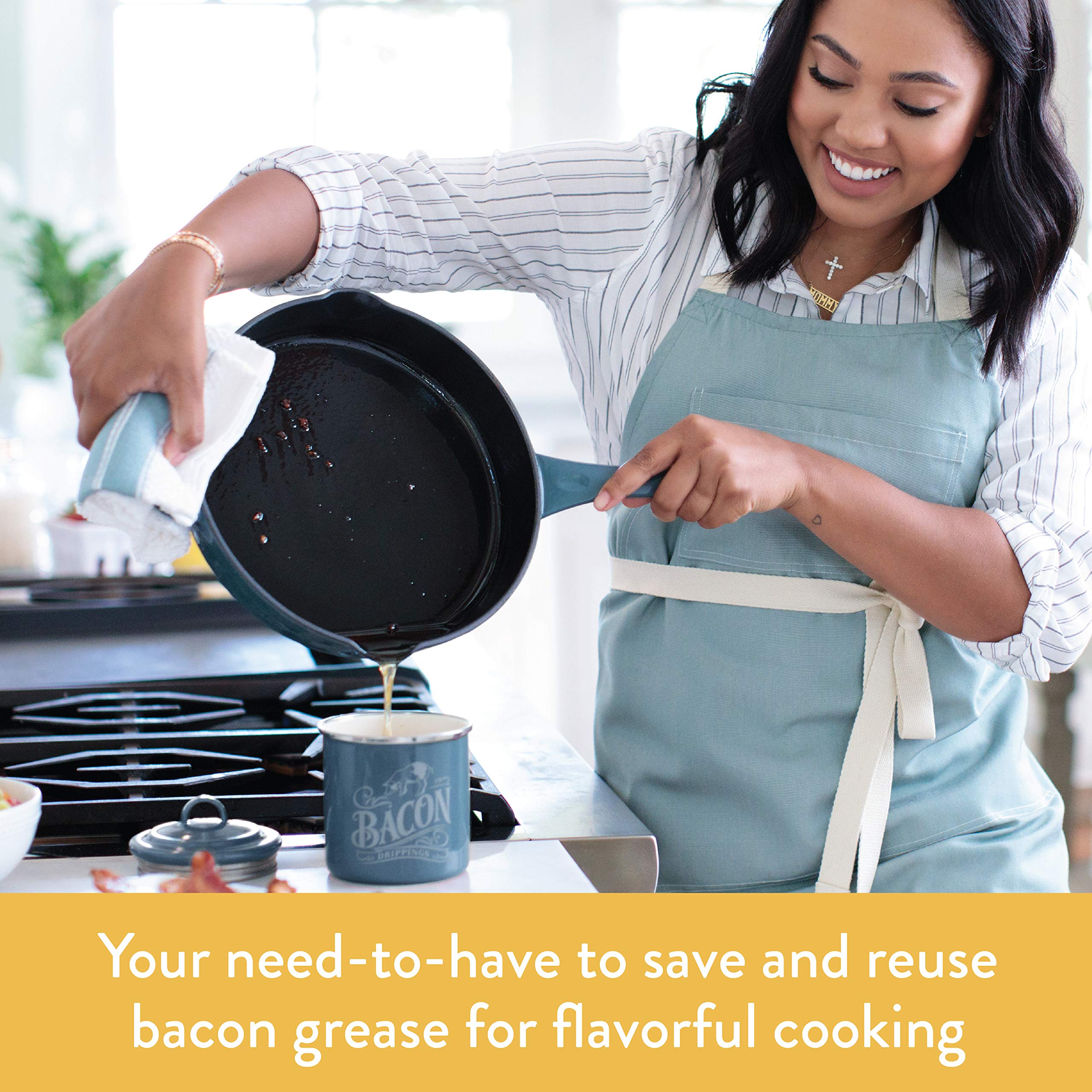 Ayesha Bacon Grease Can lid and handle facilitates easy controlled pouring