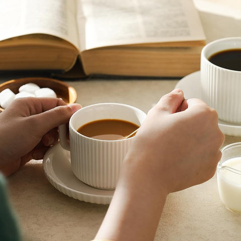 AYUCIA polished gloss white mugs brighten kitchen and dining spaces.