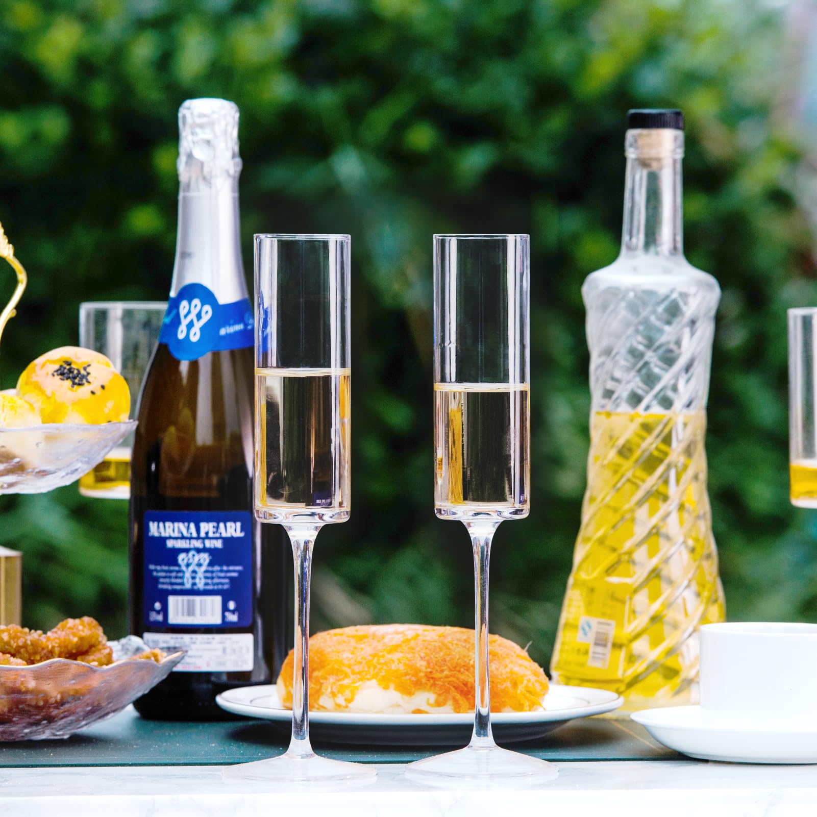 BACLIFE leadless crystal glass showcasing wine clarity
