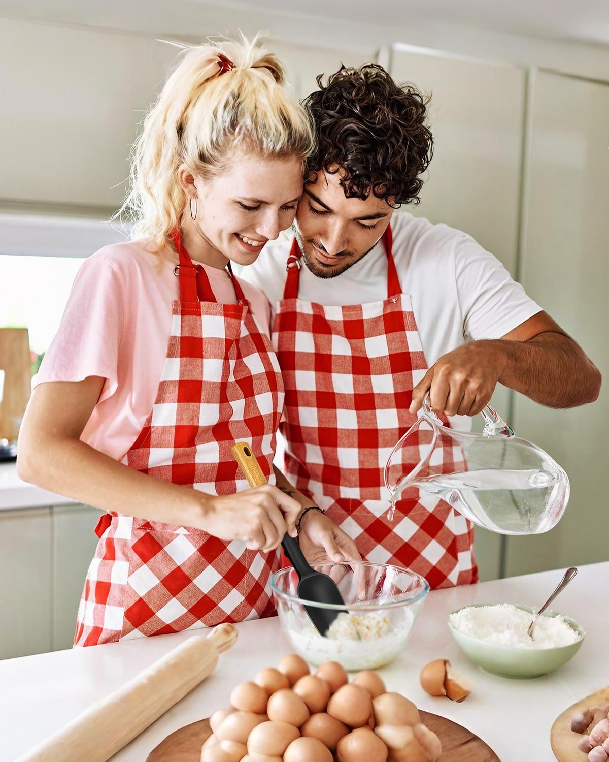 Badiano 4-pack black kitchen tools ideal for daily tasks.