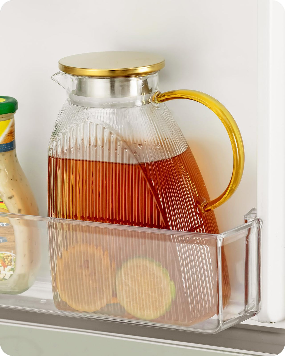 Baffect Water Pitcher with vertical pattern for stylish serving