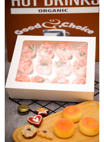 Bakepacker sturdy kraft paper box, reliable protection for cupcakes.