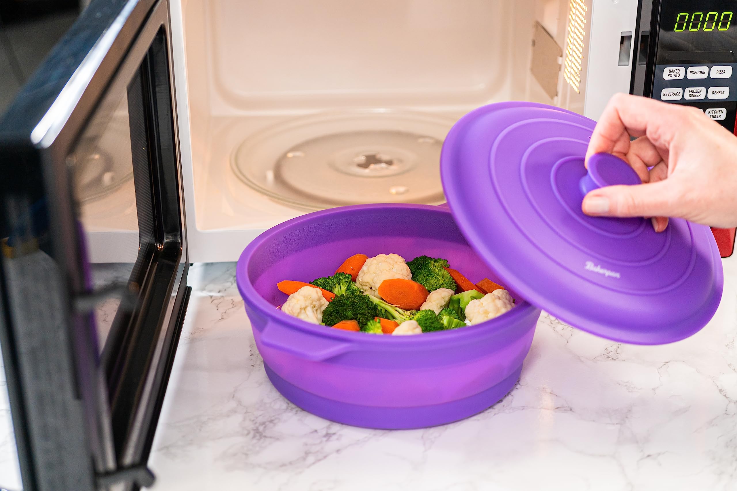 Bakerpan microwave and dishwasher-safe steamer for easy cooking