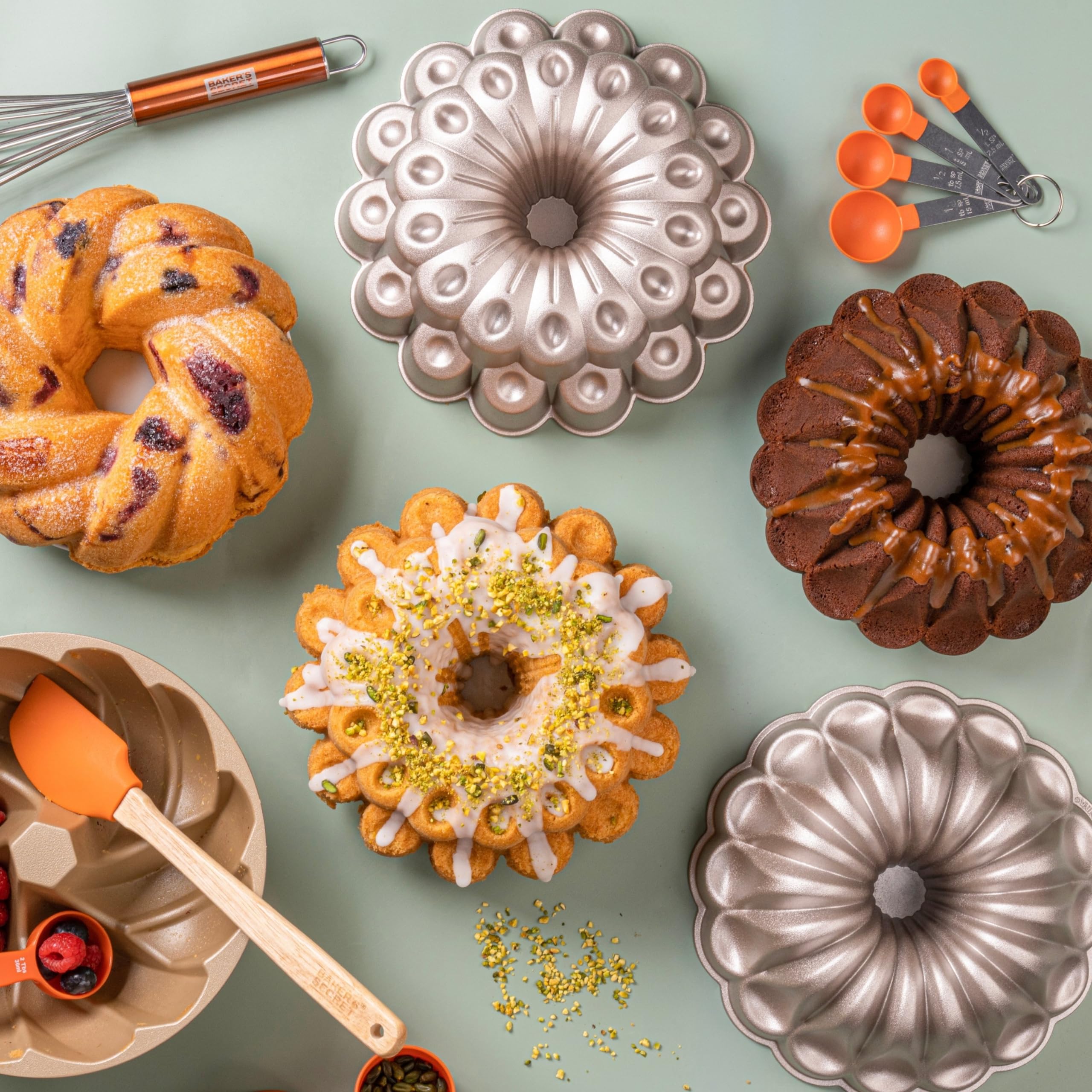 Fluted edges provide elegant presentation and even edge browning