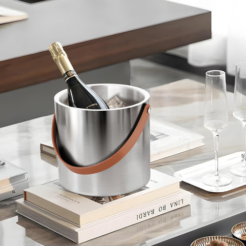 Bakpoco 3L capacity fits multiple bottles for gatherings.