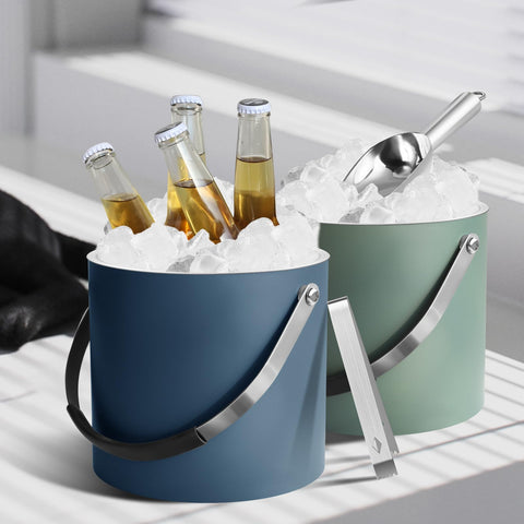Bakpoco ice bucket features a built-in strainer to separate melted water.