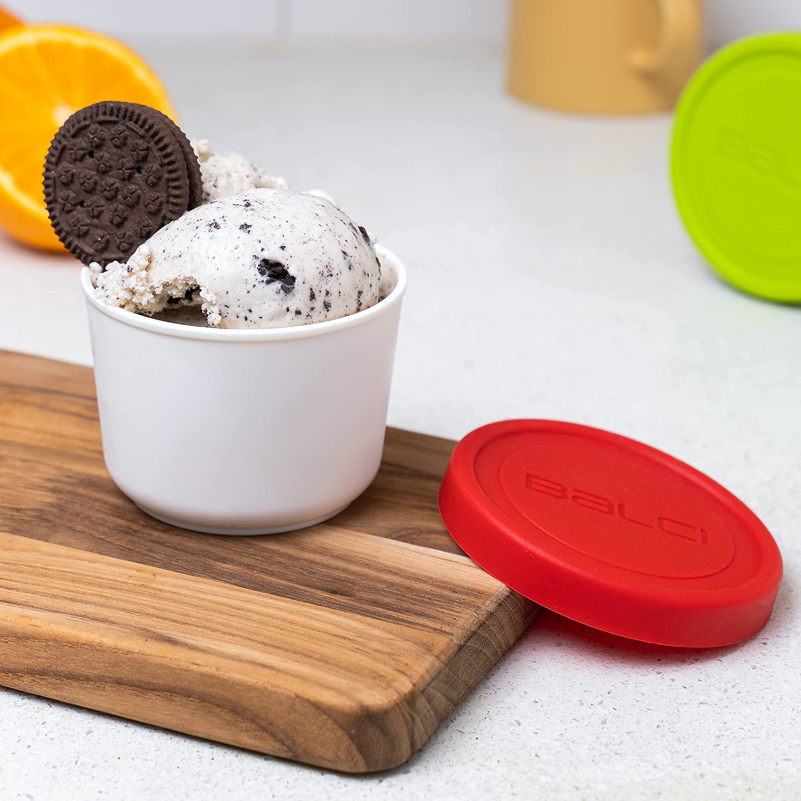 BALCI silicone lid close-up shows airtight seal and flexible fit.
