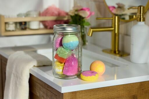 Ball Mason jar includes lids and bands for quick use