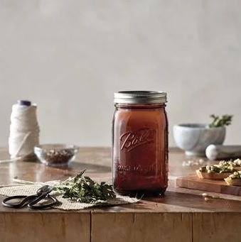 Package includes four 32-ounce jars with lids and metal bands