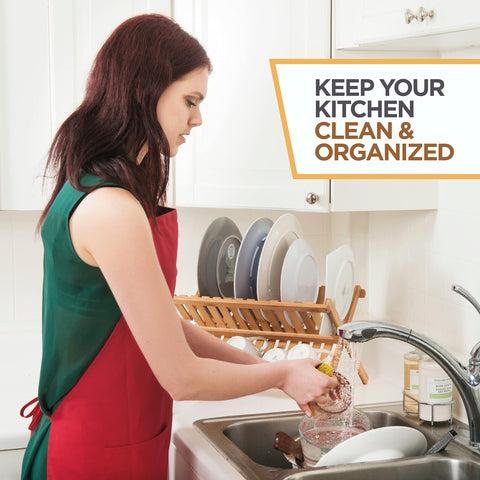 Bambüsi bamboo material emphasizes natural warmth and durable, eco-friendly kitchen organization.