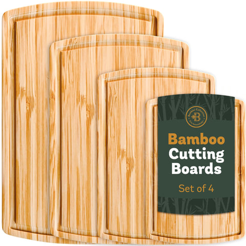 Bambüsi non-slip base minimizes movement during food prep.