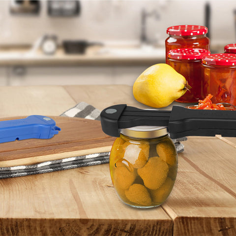 Banyaa daily kitchen use scene highlights practical, multi-function convenience in real life.
