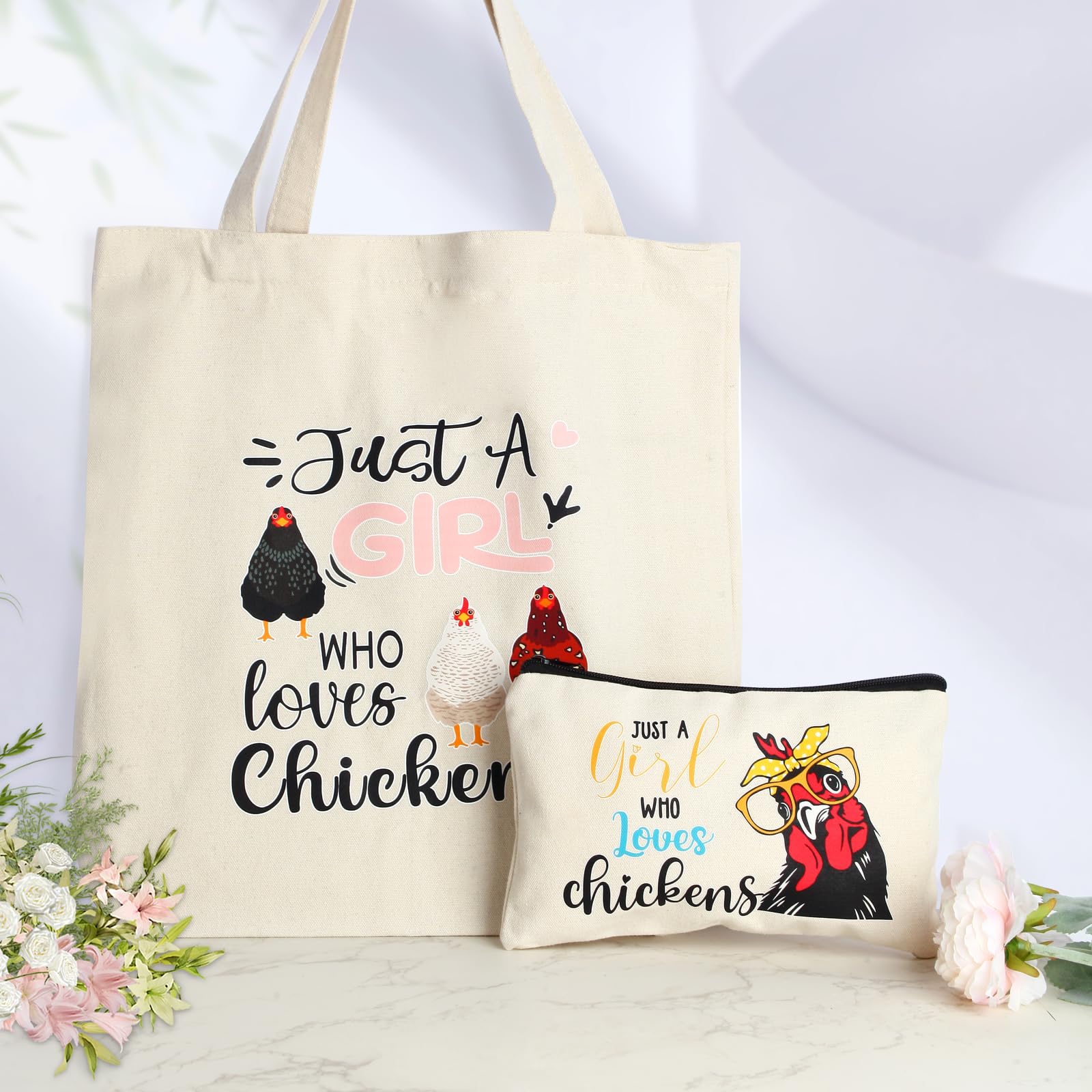 Bayelove chicken-themed keychain adds charm to bags or keys.