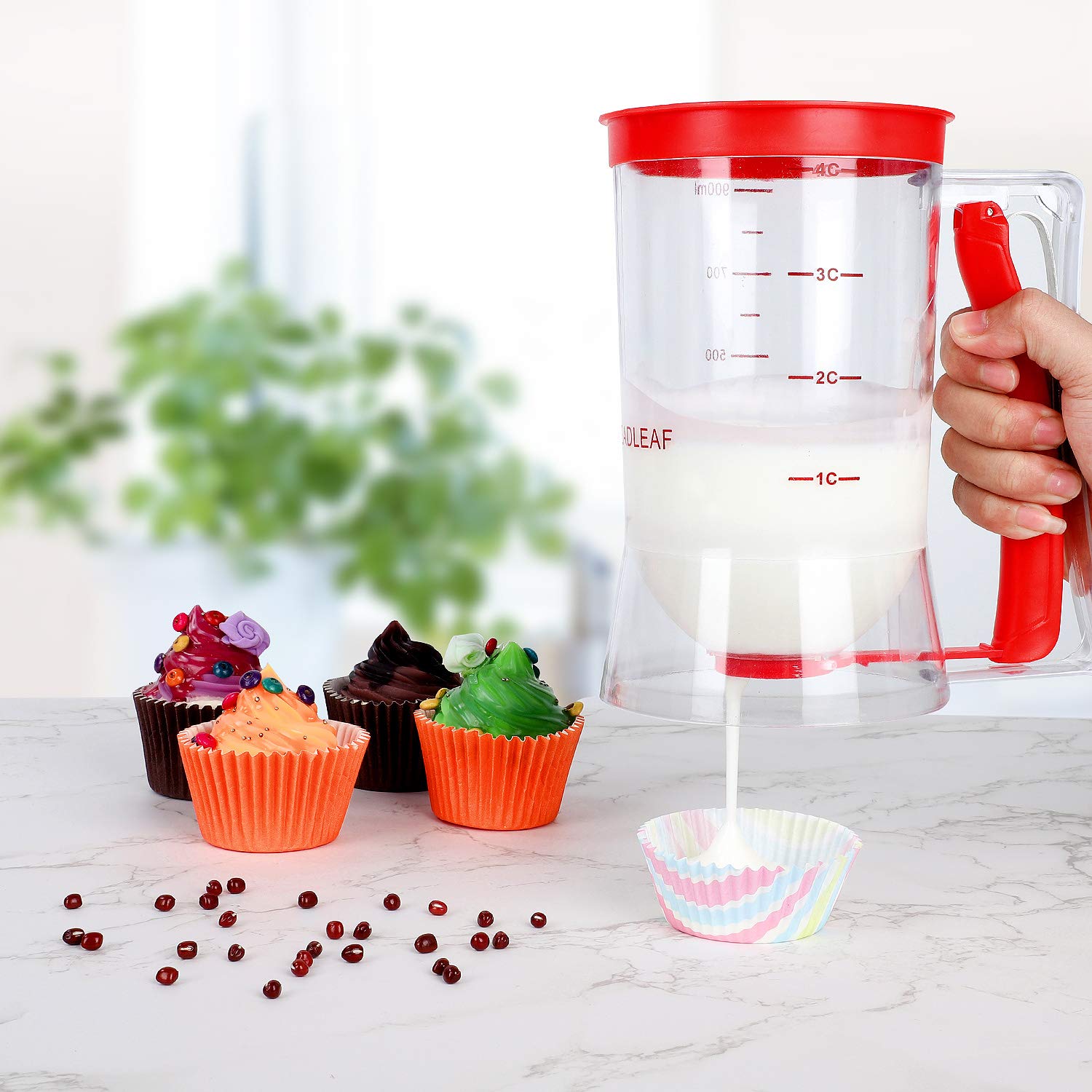 BBSTARZ transparent body showing batter level for easy prep