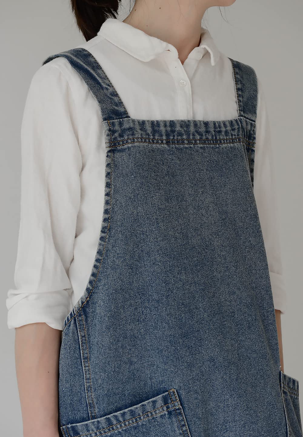BCHWAY FAMILY apron in use during kitchen and workspace tasks for efficiency.
