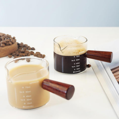 BCnmviku anti-scald wooden handle helps keep hands safe.