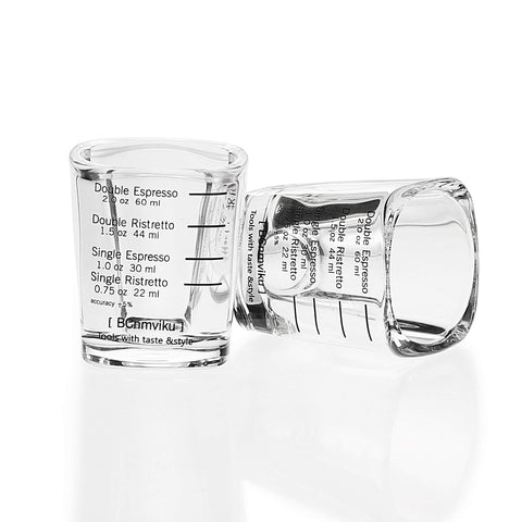 BCnmviku sturdy weighted-base shot glasses designed to reduce spills.