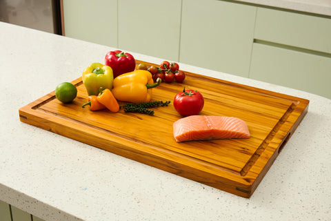 Bear Chop Bearchop comes in gift-worthy box for easy gifting