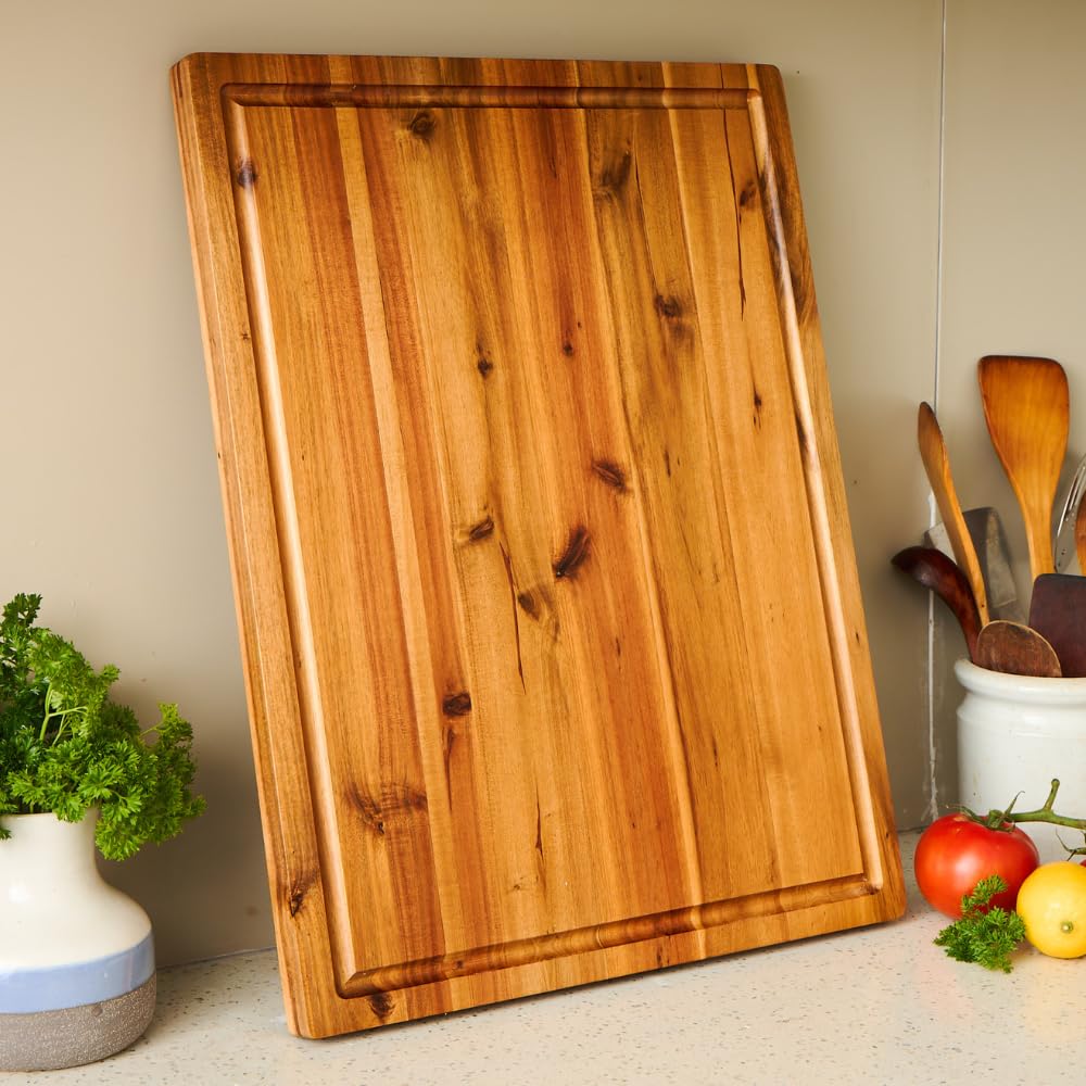 Bearchop knife-friendly surface protects blades during precise cuts.