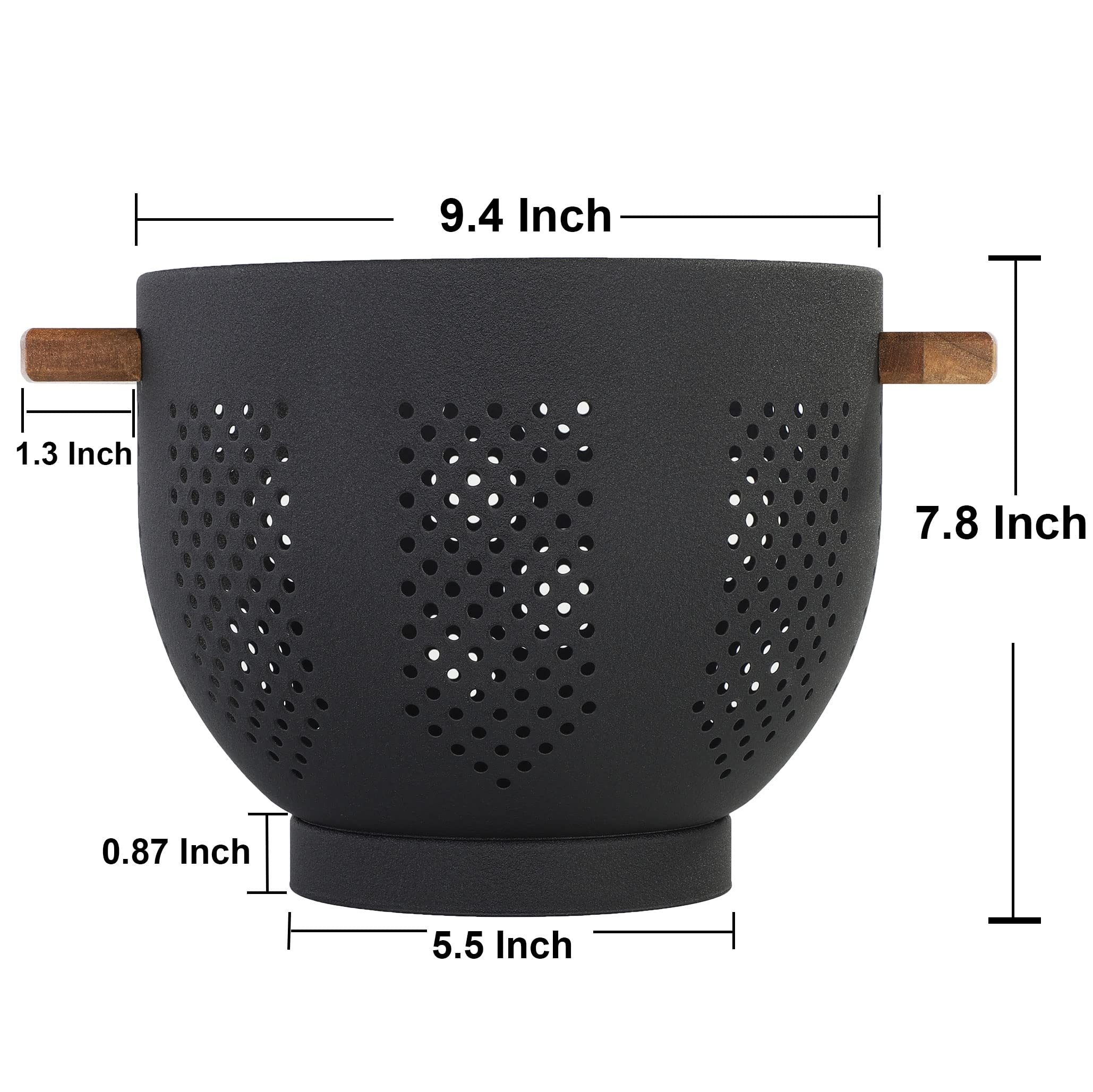 BeFare colander on stable base prevents tipping during rinsing.