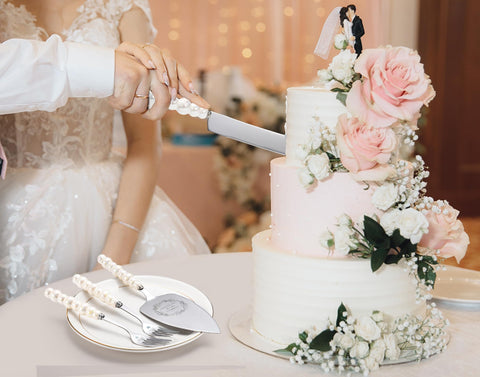 BEKESIN serving forks with Mr and Mrs engraving elevate the cake-cutting ritual.