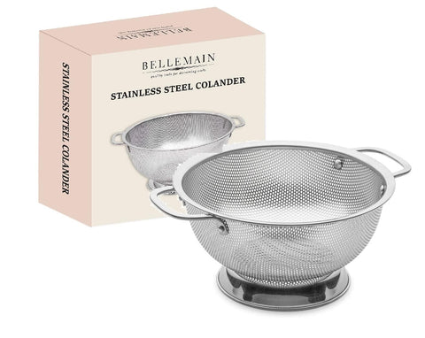 Bellemain 3 Qt colander with handle draining pasta quickly.