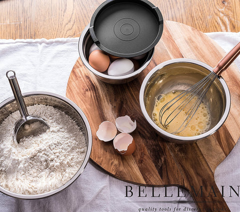 Bellemain large stainless steel mixing bowl with lid for dough and bulk batters