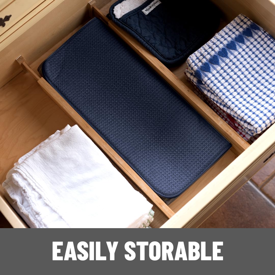 Bellemain XXL mat features 3-ply design with moisture-absorbing microfiber outer shell.