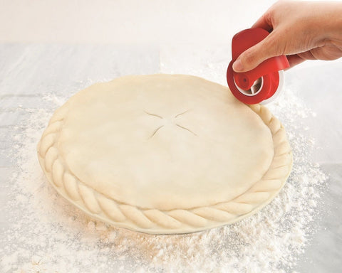 BELMAKS wheel cutter cuts precise 3/4 inch strips for clean pie edges