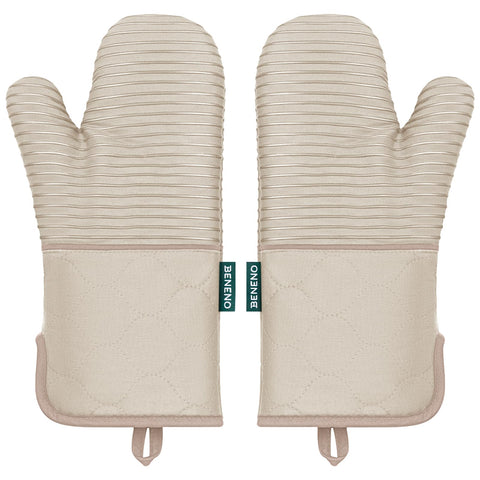 Beneno oven mitts, heat-resistant up to 500°F, for safe handling of hot pans.