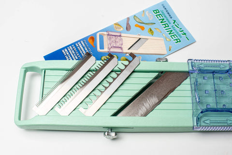 Benriner old-version coarse blades enable larger slice sizes for hearty prep.