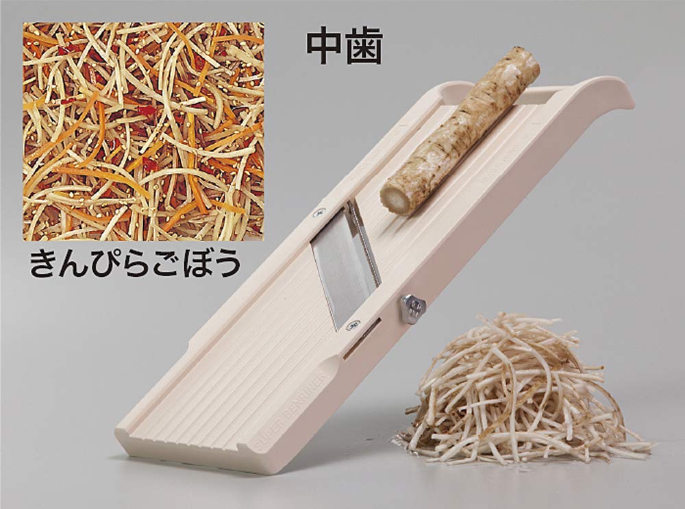 Benriner almond slicer side view focusing on blade interchangeability