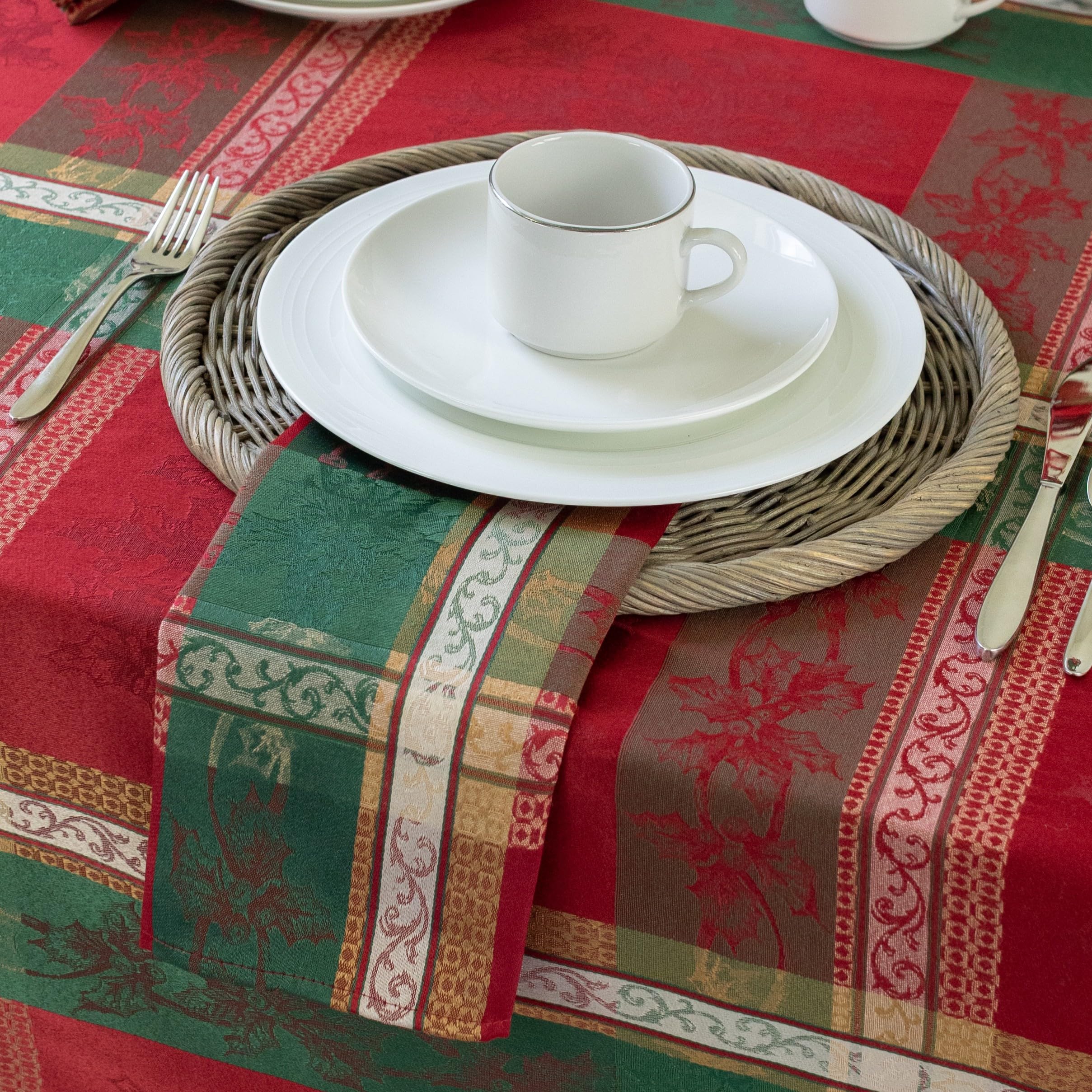 Benson Mills Holiday Legacy napkins machine-washable for easy care.