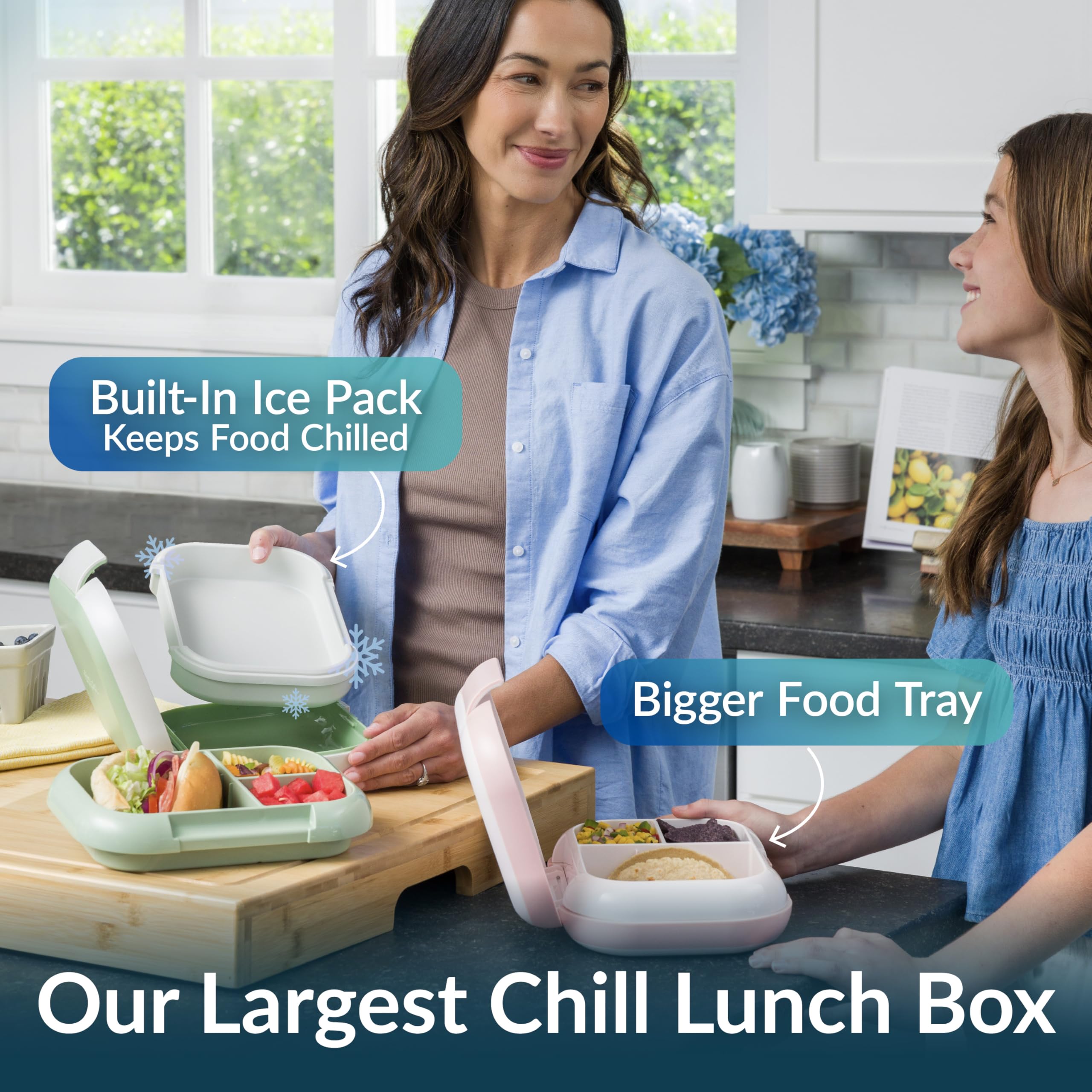 Bentgo Chill Max opened to reveal optional divider and multiple compartments.