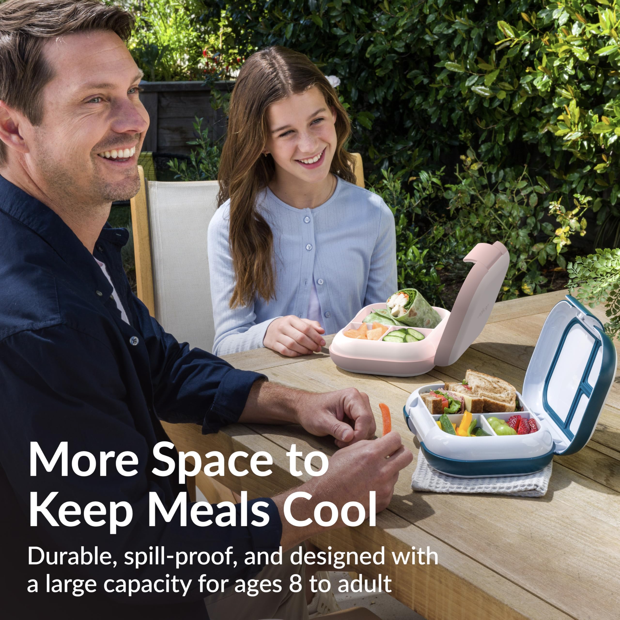 Removable divider enables 3- or 4-compartment layouts.
