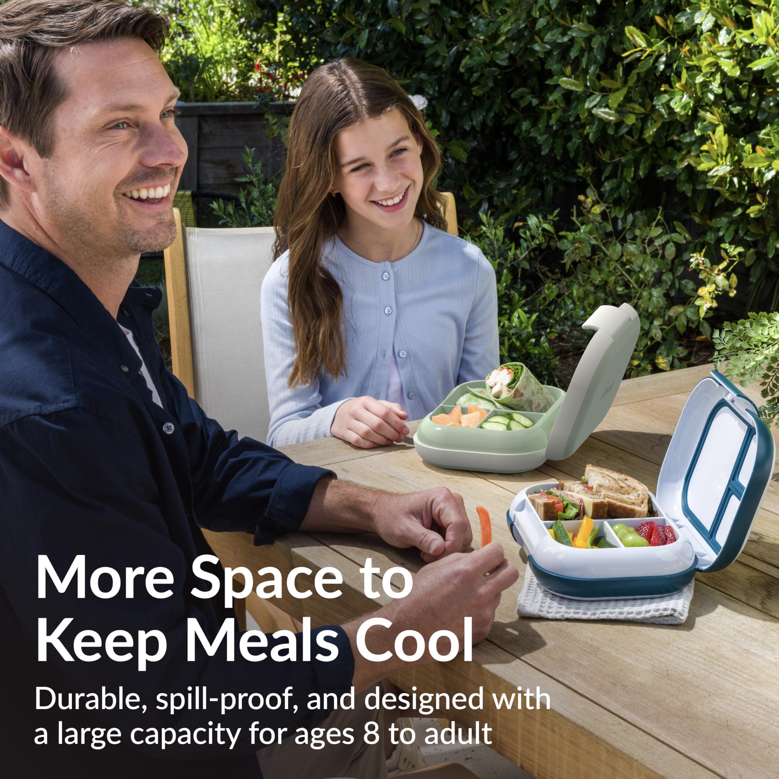 Bentgo Chill Max removable divider for flexible meal layout