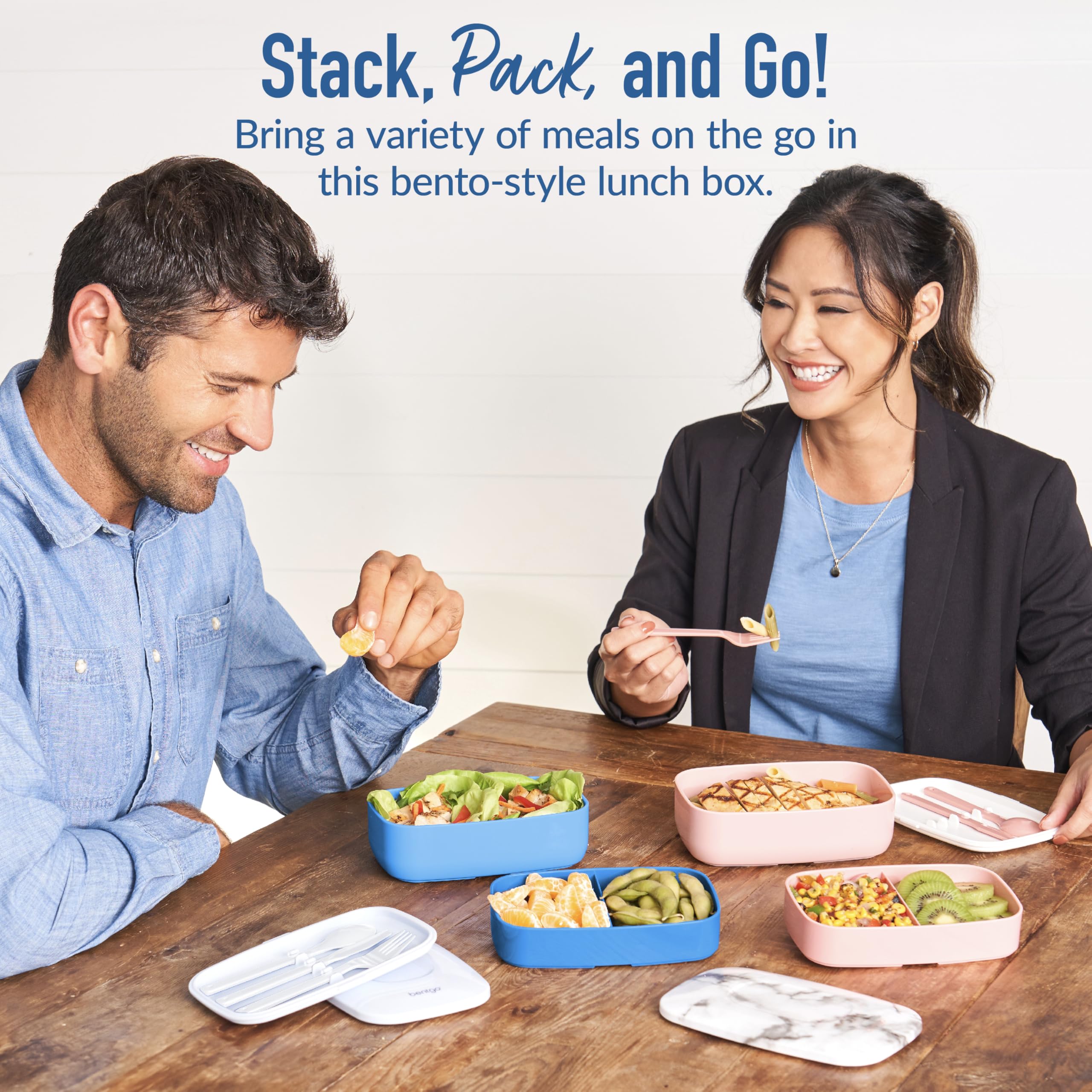 Bentgo Classic removable tray divider makes portioning simple and clean.