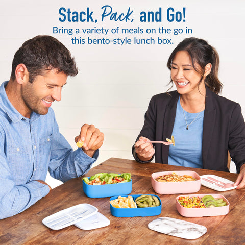 Bentgo Classic removable tray divider makes portioning simple and clean.